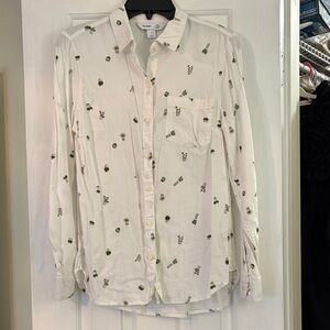 Old Navy White Shirt with Green Pattern